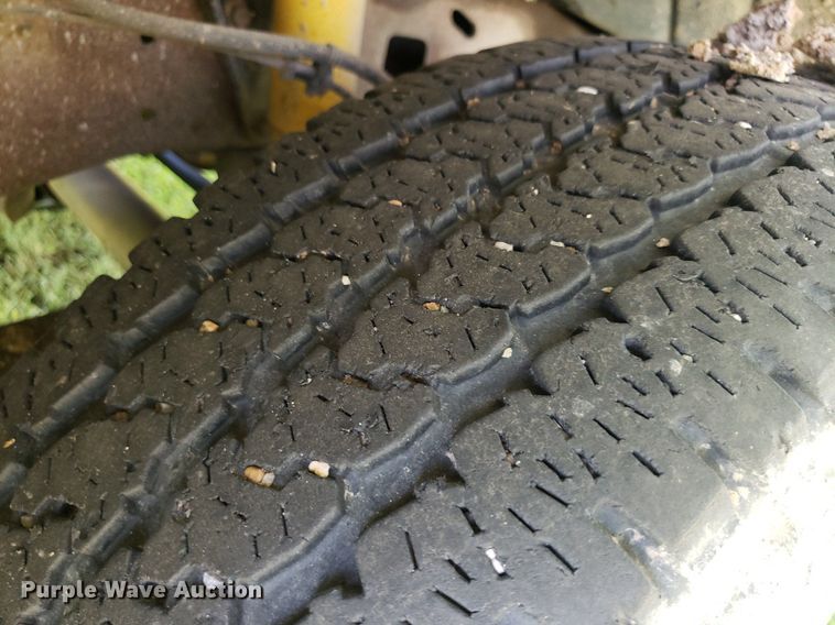 image for item DQ0511 2001 Ford F250 Super Duty  pickup truck