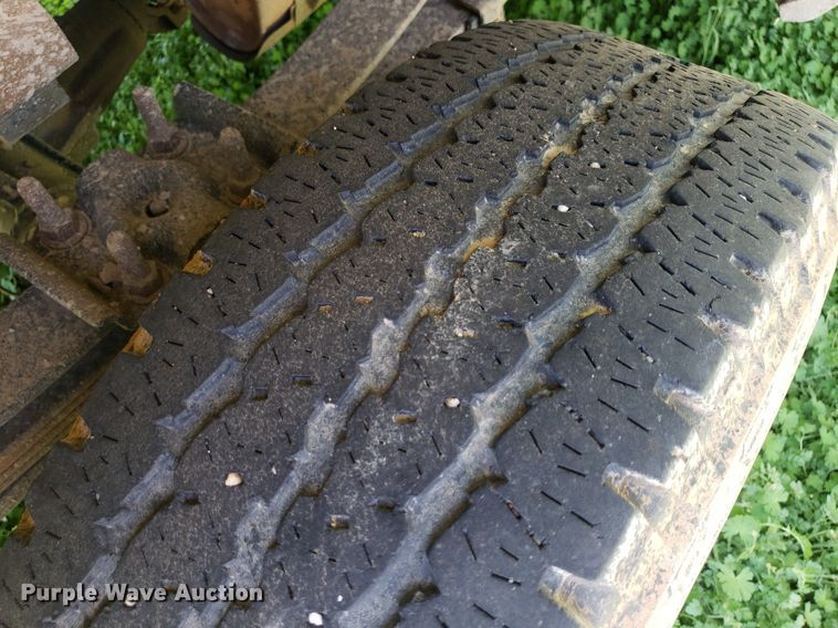 image for item DQ0511 2001 Ford F250 Super Duty  pickup truck