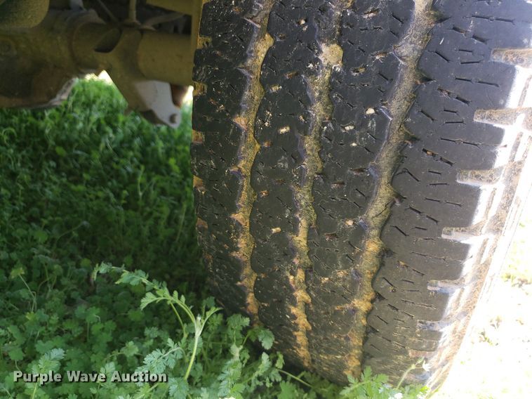 image for item DQ0511 2001 Ford F250 Super Duty  pickup truck