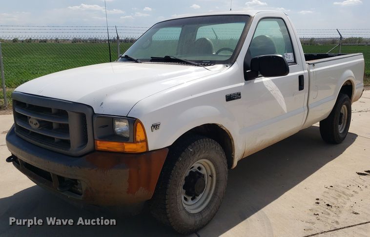 image for item DQ0512 2001 Ford F250 Super Duty  pickup truck