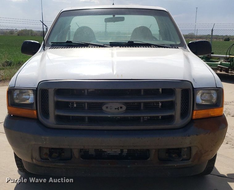 image for item DQ0512 2001 Ford F250 Super Duty  pickup truck