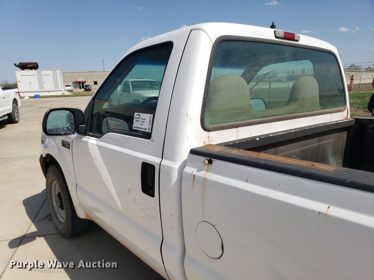 image for item DQ0512 2001 Ford F250 Super Duty  pickup truck