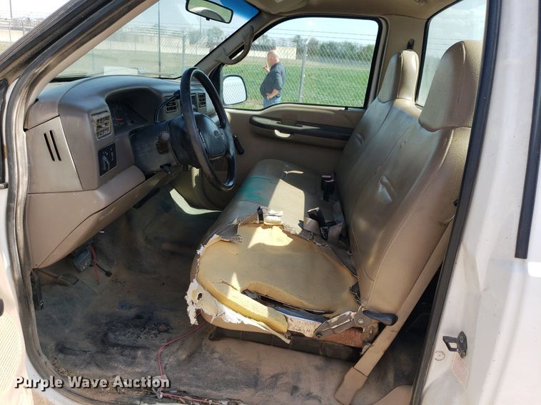 image for item DQ0512 2001 Ford F250 Super Duty  pickup truck