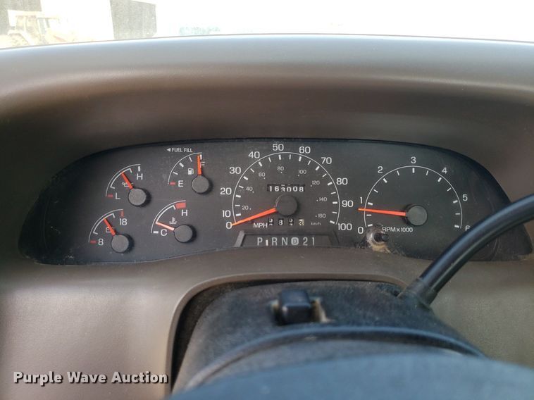 image for item DQ0512 2001 Ford F250 Super Duty  pickup truck