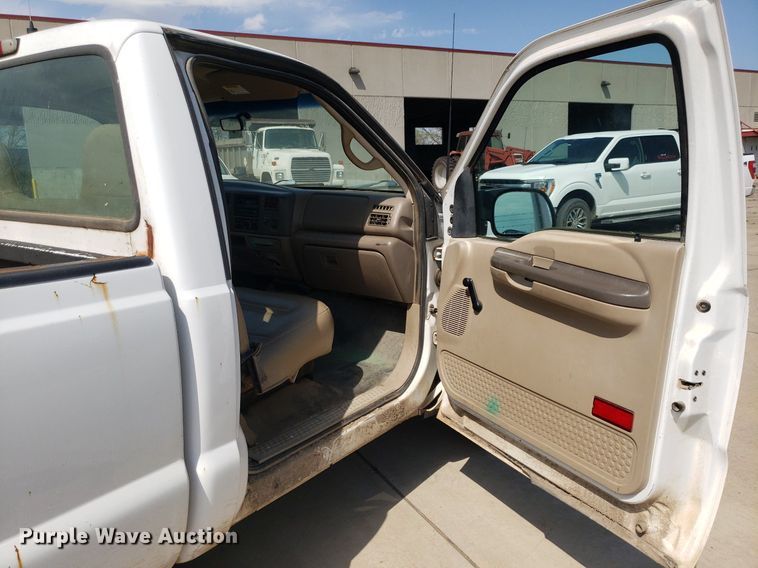 image for item DQ0512 2001 Ford F250 Super Duty  pickup truck