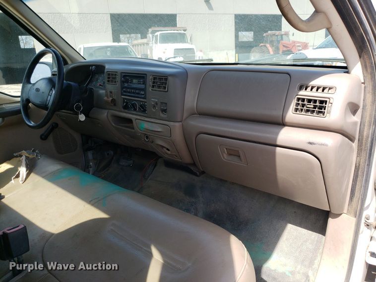 image for item DQ0512 2001 Ford F250 Super Duty  pickup truck