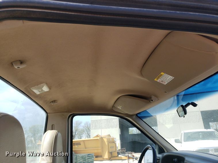 image for item DQ0512 2001 Ford F250 Super Duty  pickup truck