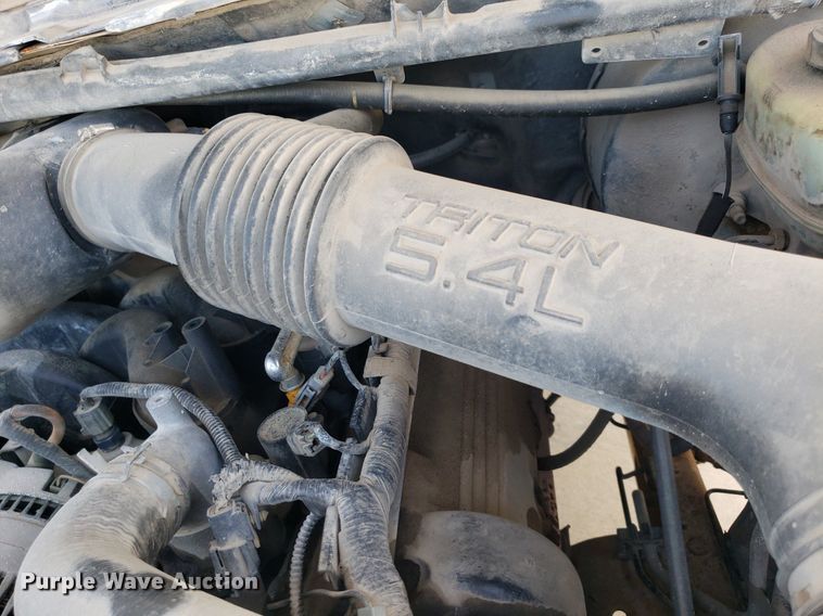 image for item DQ0512 2001 Ford F250 Super Duty  pickup truck