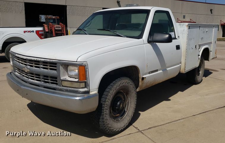 image for item DQ0513 1998 Chevrolet C2500HD  utility bed pickup truck