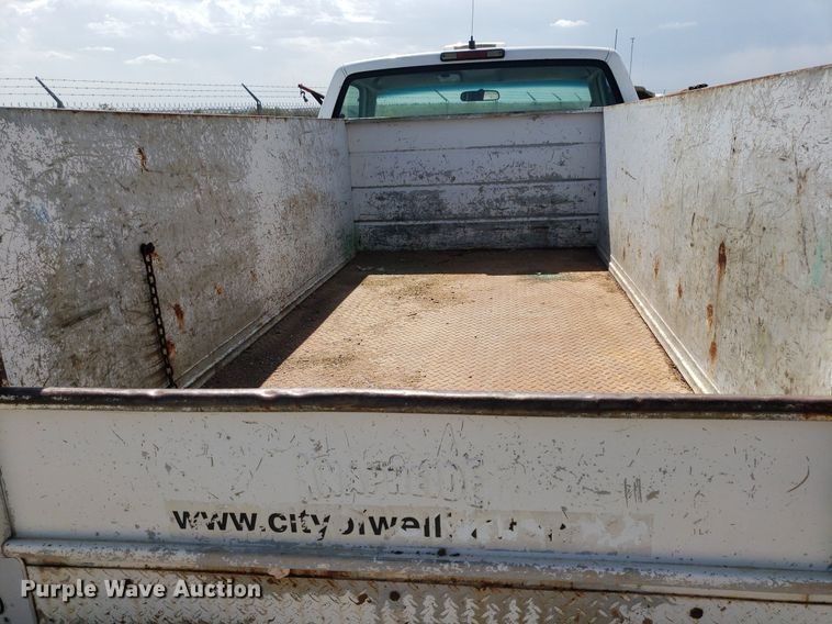 image for item DQ0513 1998 Chevrolet C2500HD  utility bed pickup truck