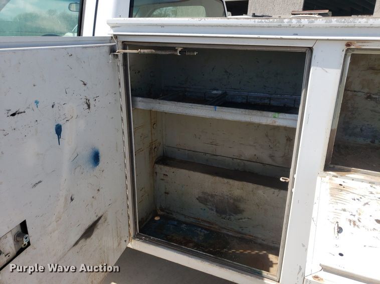 image for item DQ0513 1998 Chevrolet C2500HD  utility bed pickup truck