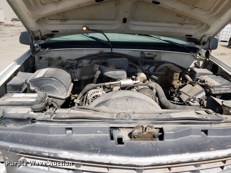 image for item DQ0513 1998 Chevrolet C2500HD  utility bed pickup truck