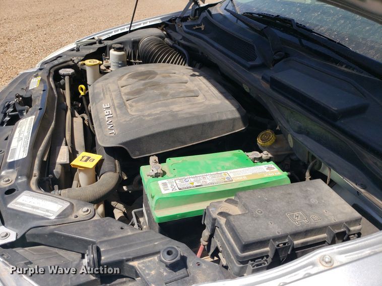 image for item DQ0514 2011 Chrysler Town & Country  van