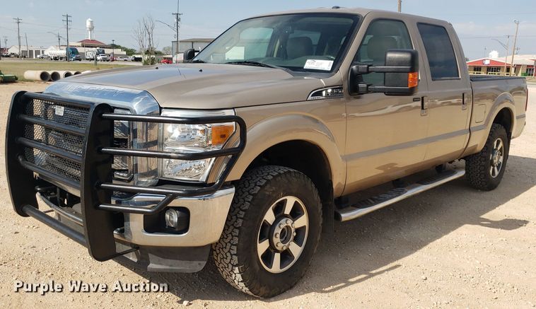 image for item DQ0561 2013 Ford F250 Super Duty Lariat  Crew Cab pickup truck