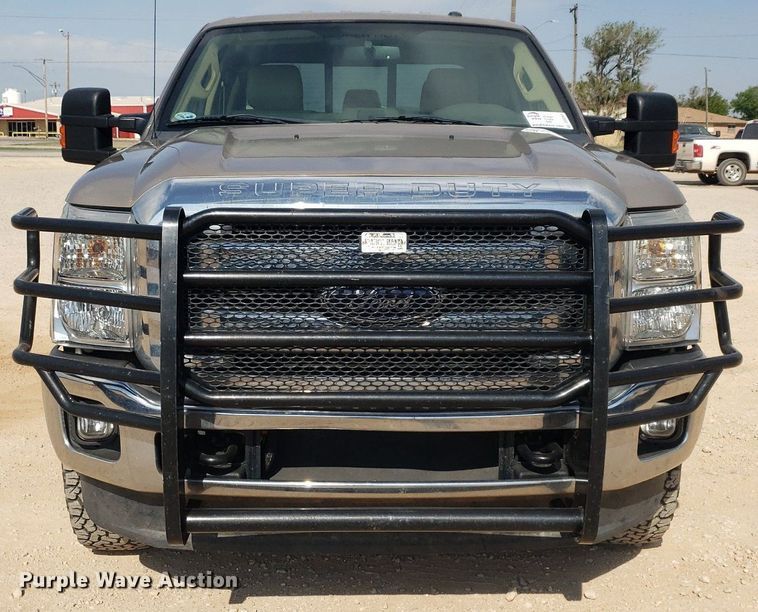 image for item DQ0561 2013 Ford F250 Super Duty Lariat  Crew Cab pickup truck