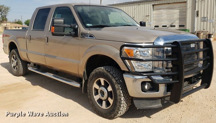 image for item DQ0561 2013 Ford F250 Super Duty Lariat  Crew Cab pickup truck