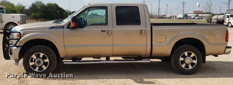 image for item DQ0561 2013 Ford F250 Super Duty Lariat  Crew Cab pickup truck