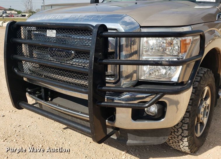 image for item DQ0561 2013 Ford F250 Super Duty Lariat  Crew Cab pickup truck