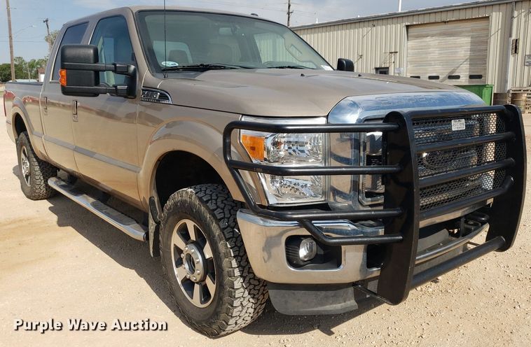 image for item DQ0561 2013 Ford F250 Super Duty Lariat  Crew Cab pickup truck