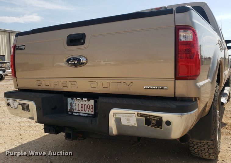 image for item DQ0561 2013 Ford F250 Super Duty Lariat  Crew Cab pickup truck