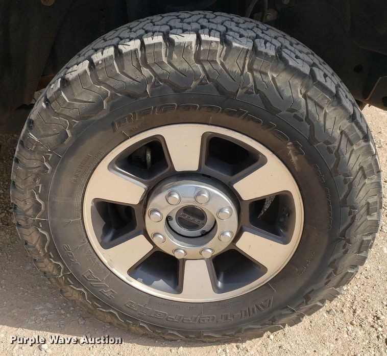 image for item DQ0561 2013 Ford F250 Super Duty Lariat  Crew Cab pickup truck