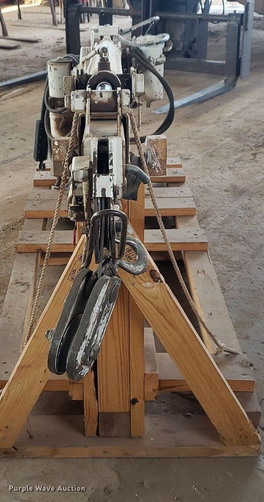 image for item DQ0562 Auto Crane 3203  crane