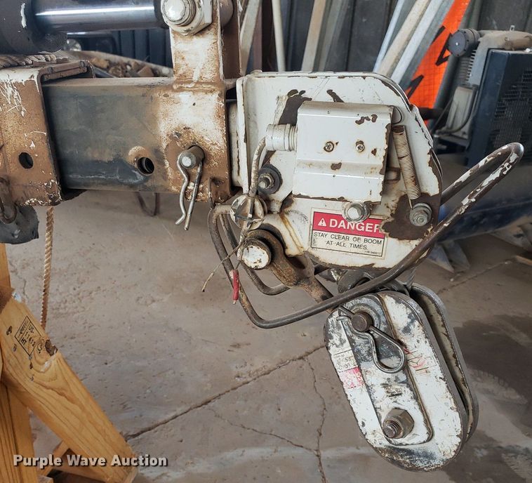 image for item DQ0562 Auto Crane 3203  crane