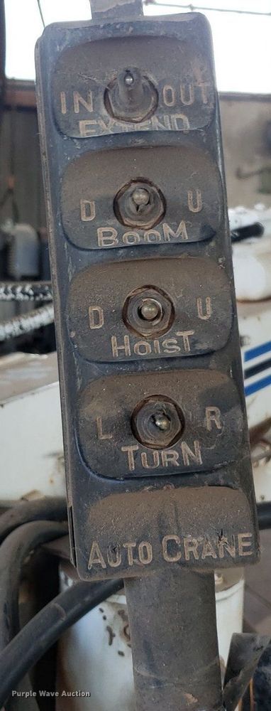 image for item DQ0562 Auto Crane 3203  crane