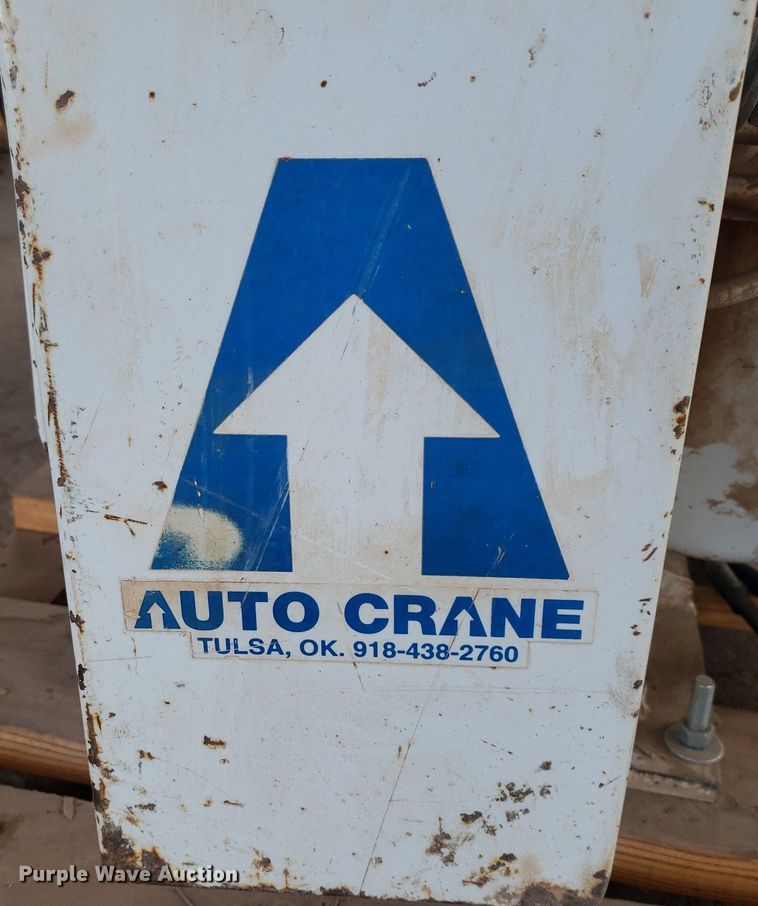 image for item DQ0562 Auto Crane 3203  crane