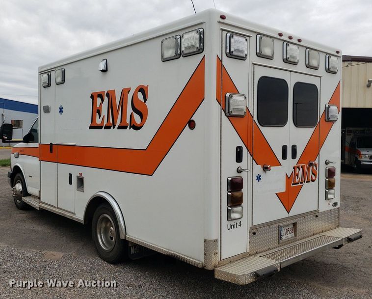 image for item DQ0564 2009 Chevrolet Express  ambulance