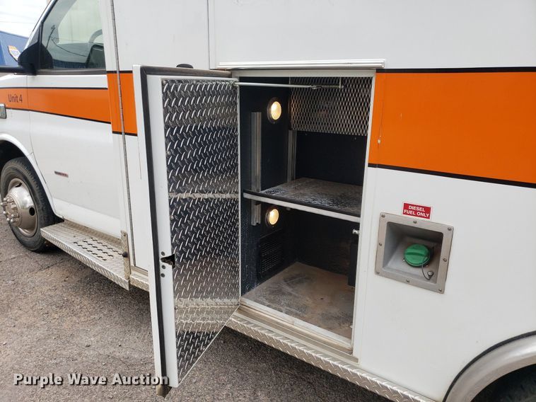 image for item DQ0564 2009 Chevrolet Express  ambulance