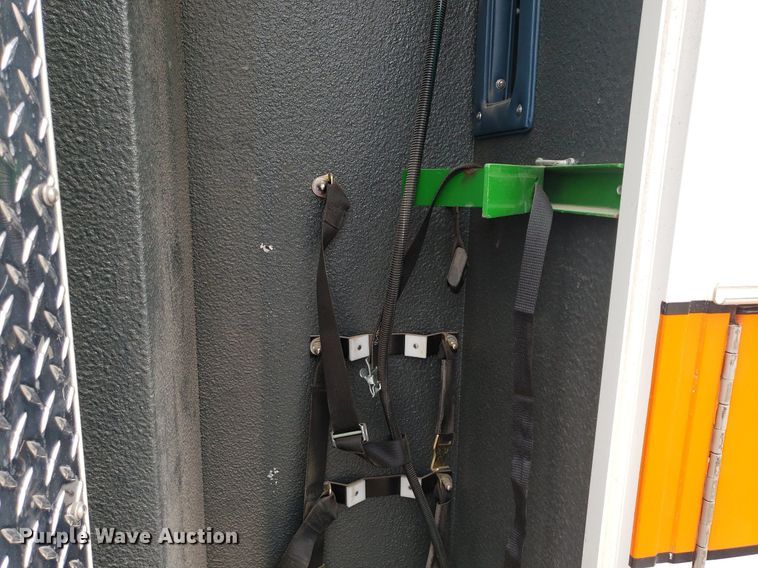 image for item DQ0564 2009 Chevrolet Express  ambulance