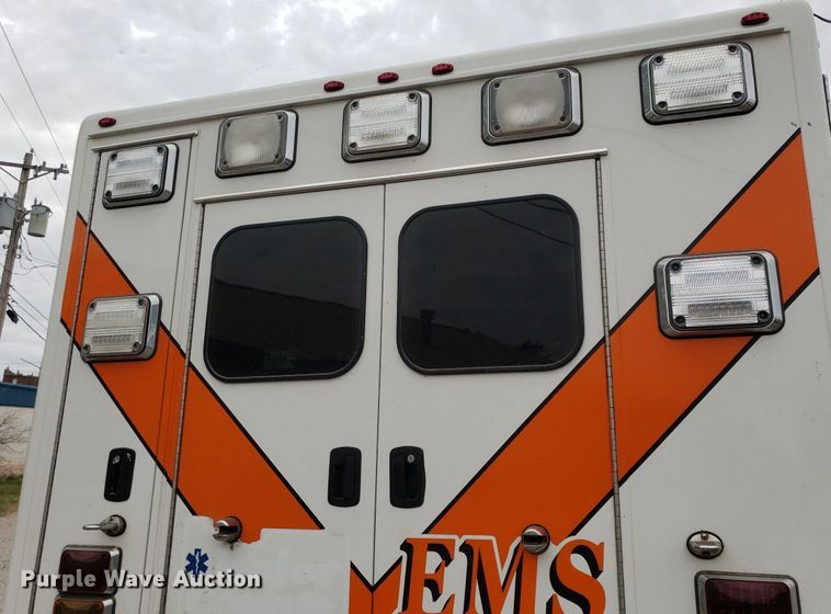 image for item DQ0564 2009 Chevrolet Express  ambulance