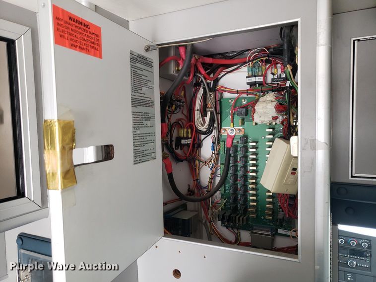 image for item DQ0564 2009 Chevrolet Express  ambulance