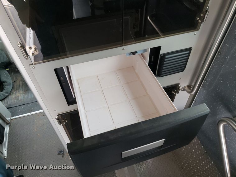 image for item DQ0564 2009 Chevrolet Express  ambulance