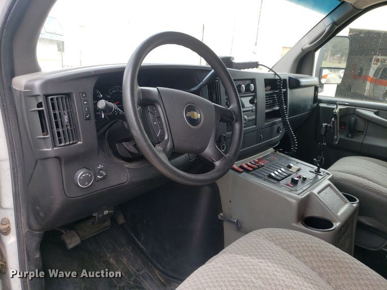 image for item DQ0564 2009 Chevrolet Express  ambulance