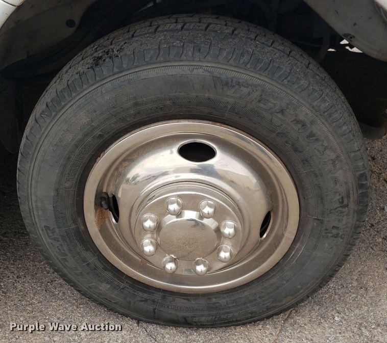 image for item DQ0564 2009 Chevrolet Express  ambulance