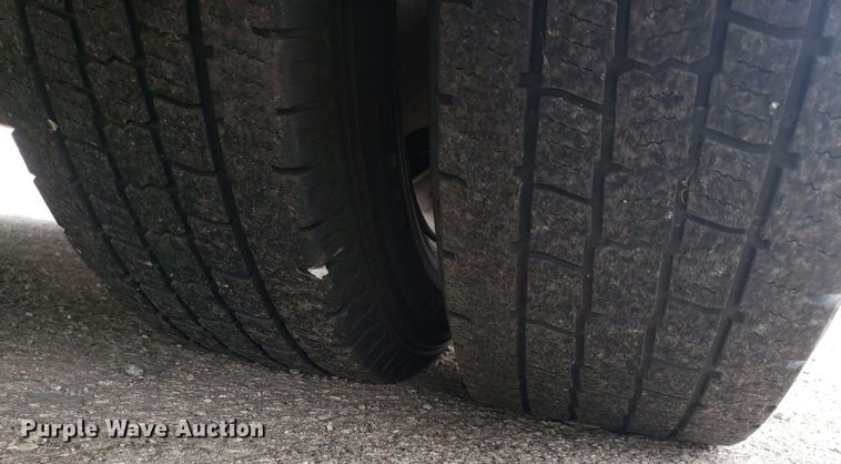 image for item DQ0564 2009 Chevrolet Express  ambulance