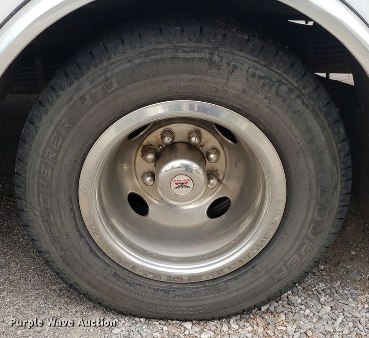 image for item DQ0564 2009 Chevrolet Express  ambulance