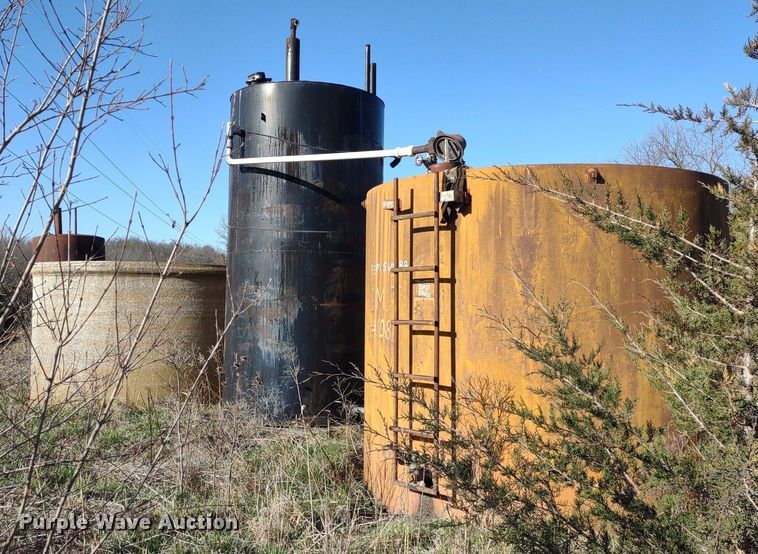 image for item DQ1628 Tanks