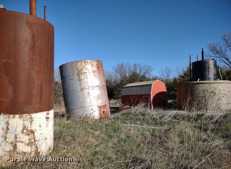 image for item DQ1628 Tanks