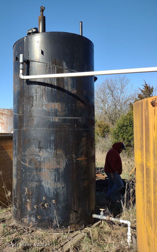 image for item DQ1628 Tanks