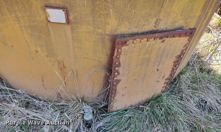 image for item DQ1628 Tanks