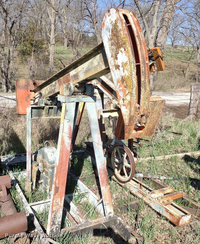 image for item DQ1629 (20) pump jacks
