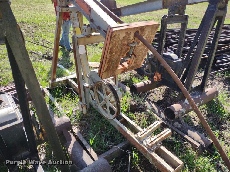 image for item DQ1629 (20) pump jacks