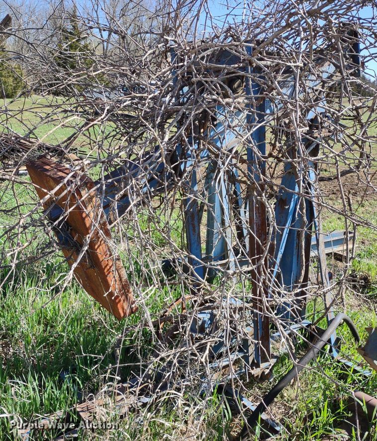 image for item DQ1629 (20) pump jacks