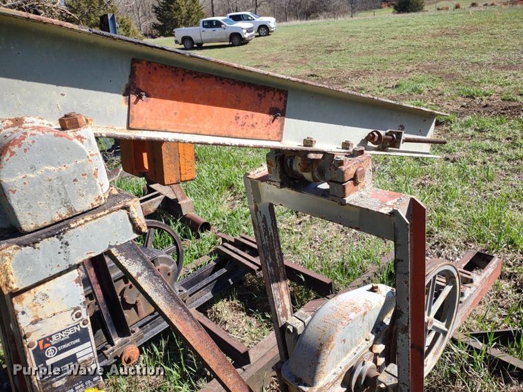 image for item DQ1629 (20) pump jacks