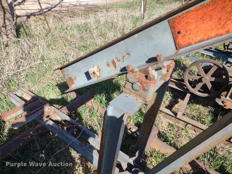 image for item DQ1629 (20) pump jacks