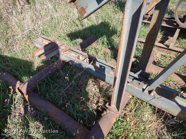 image for item DQ1629 (20) pump jacks