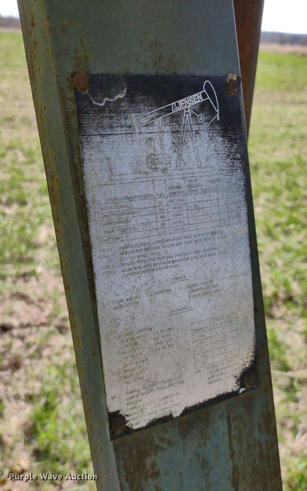 image for item DQ1629 (20) pump jacks